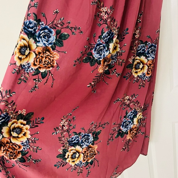 Super cute off the shoulder flowy maxi size PXL - Picture 3 of 5